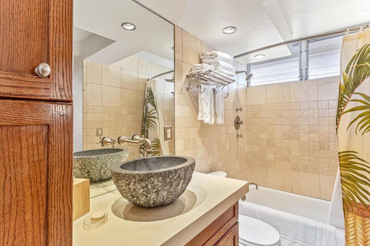 Stunning 1 Bedroom With Ocean And Island Views ~ Sleeps 4 ~ Royal Kahana 514 Bagian luar foto